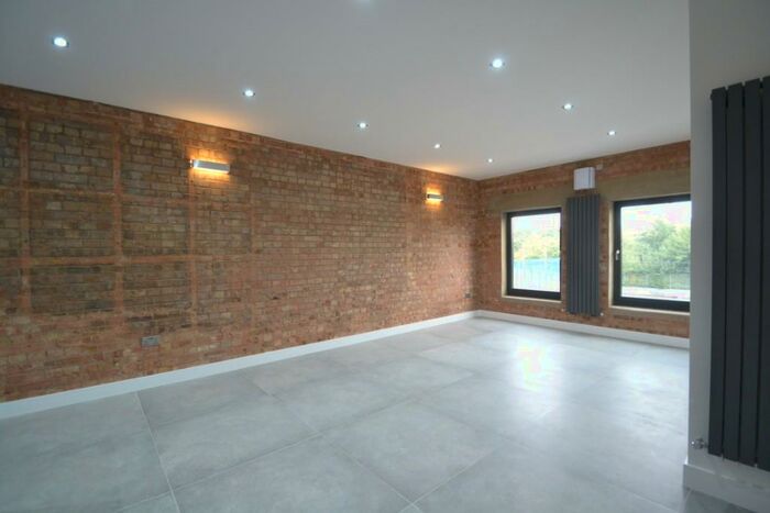 2 Bedroom Apartment To Rent In Copperfield Road, London, E3
