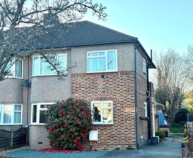2 Bedroom Maisonette To Rent In Transmere Close, Petts Wood, Kent, BR5