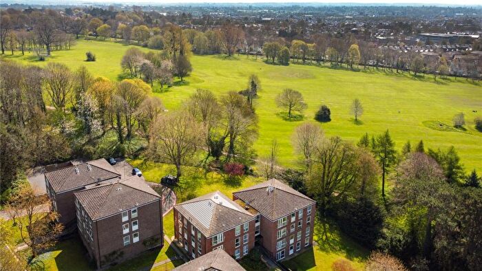 2 Bedroom Apartment For Sale In Cheney Lane, Headington, Oxford, OX3