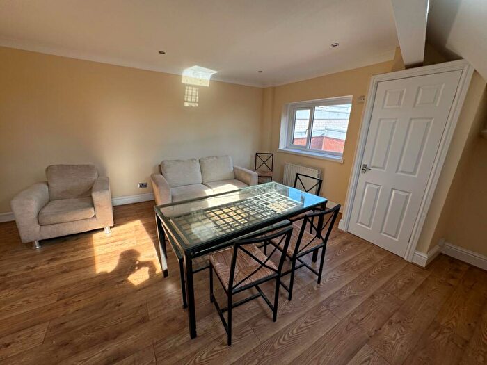 1 Bedroom Flat To Rent In Tower House, Newcastle Upon Tyne, NE1