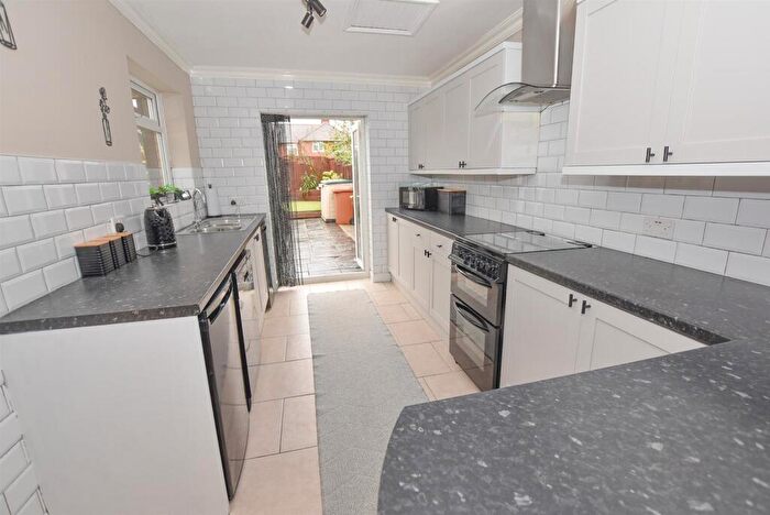 3 Bedroom Terraced House For Sale In Beechwood Road, Bromborough, CH62