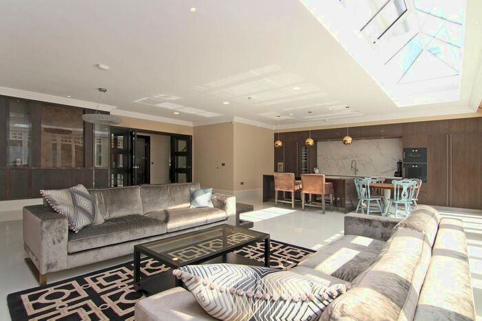 5 Bedroom Property To Rent In Raymond Road, Wimbledon, London, SW19