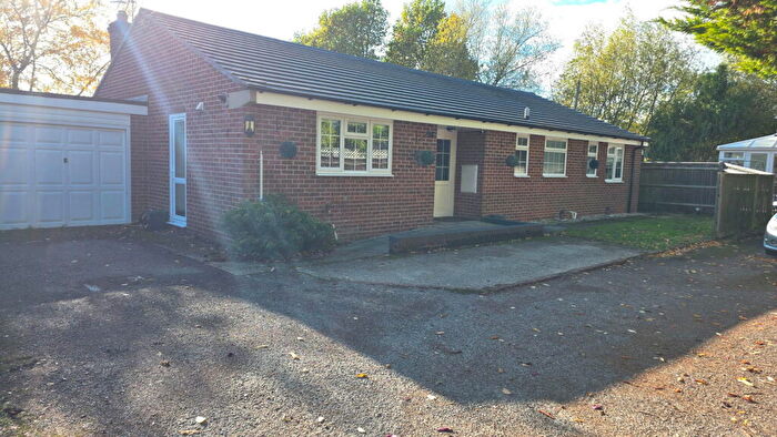 3 Bedroom Detached Bungalow For Sale In Kiln Road, Newbury, RG14