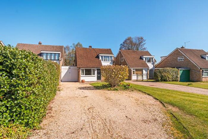 3 Bedroom Detached House For Sale In Nicholas Road, Henley-On-Thames, RG9
