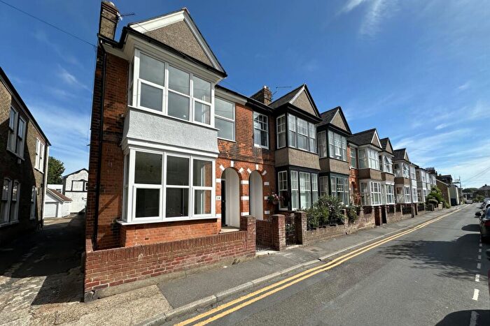 4 Bedroom Semi Detached House For Sale In Blenheim Road, Deal, CT14