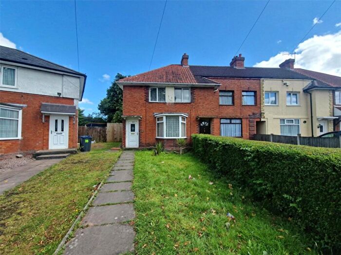 3 Bedroom Semi-Detached House To Rent In St Heliers Road, Northfield, Birmingham, B31