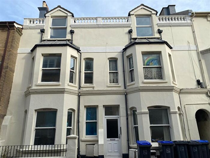 2 Bedroom Flat To Rent In Worthing Central, Worthing, BN11
