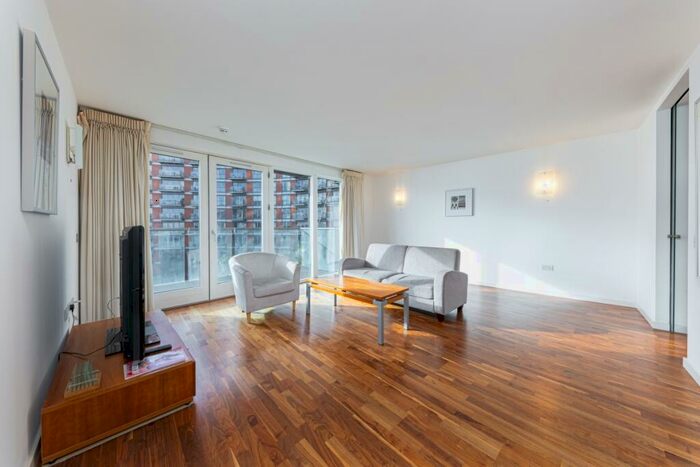 2 Bedroom Apartment To Rent In Fairmont Avenue London, E14