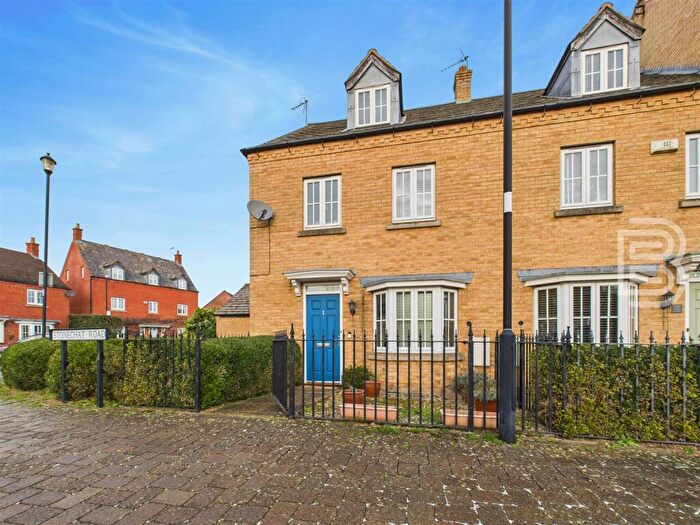 4 Bedroom End Of Terrace House For Sale In Stonechat Road, Coton Park, Rugby, CV23