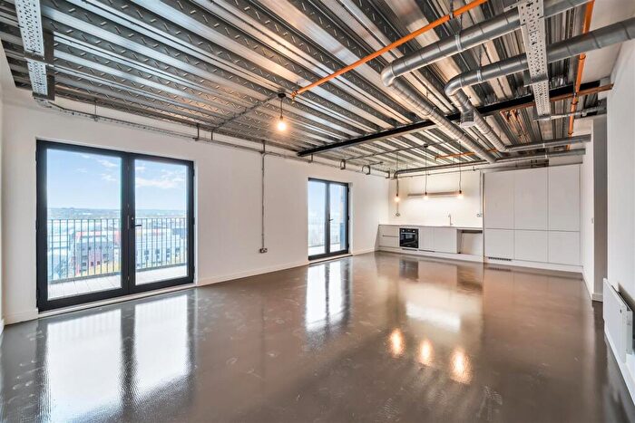 2 Bedroom Apartment To Rent In District Lofts, Climate Innovation District, LS9