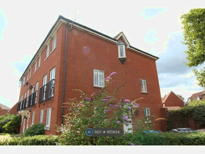 5 Bedroom End Of Terrace House To Rent In Cunningham Avenue, Hatfield, AL10