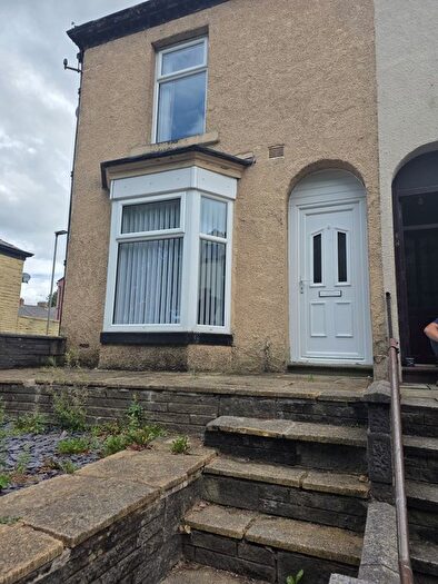 3 Bedroom End Terrace House To Rent In Grimshaw Street, Darwen, BB3