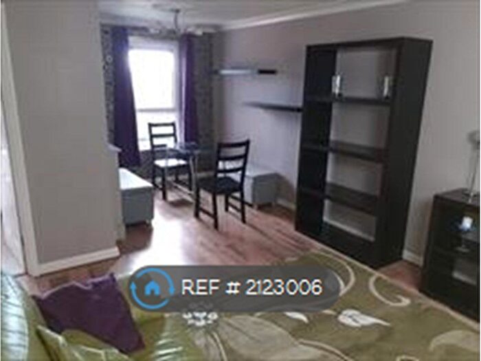 3 Bedroom Flat To Rent In Guildford Rise, Sheffield, S2