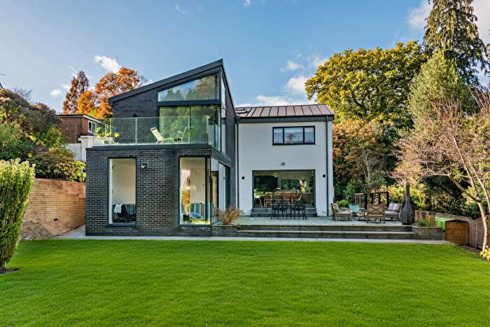 4 Bedroom Detached House For Sale In Courts Mount Road, Haslemere, Surrey, GU27