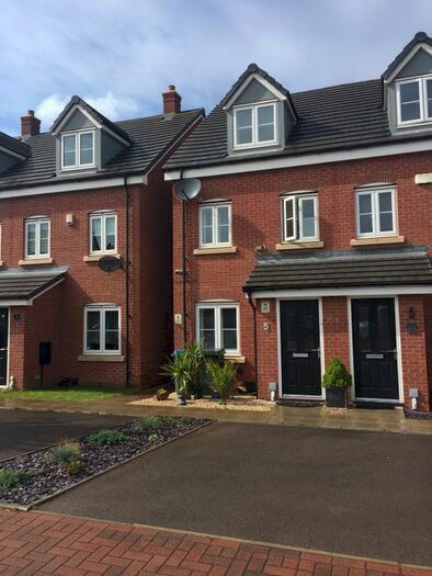 3 Bedroom Semi-Detached House To Rent In Mitchinson Walk, Coventry, CV6