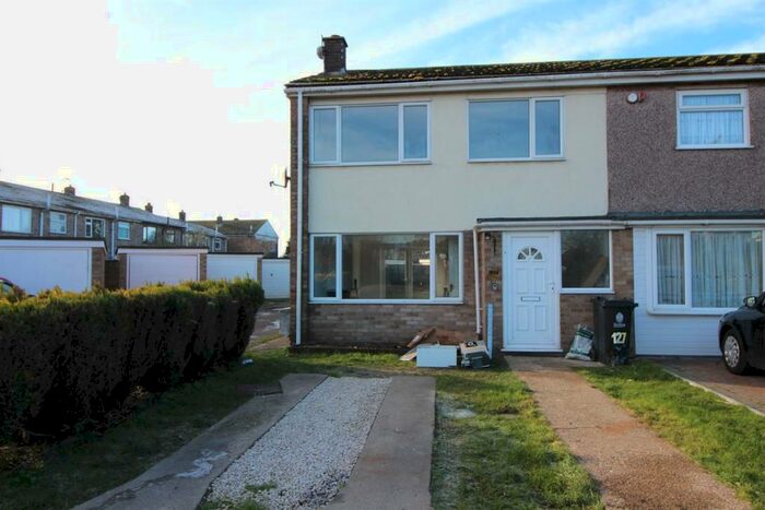 3 Bedroom Semi-Detached House To Rent In Coopers Lane, Clacton-on-Sea, CO15