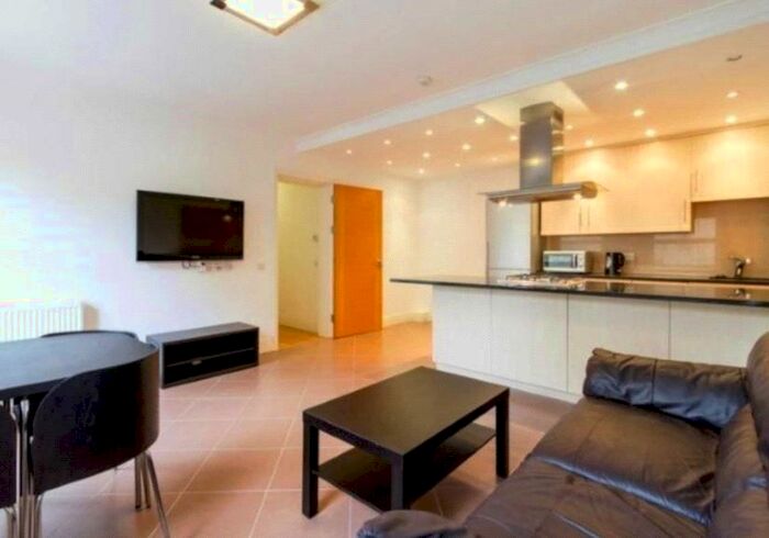 2 Bedroom Flat To Rent In Amherst Road, London, W13