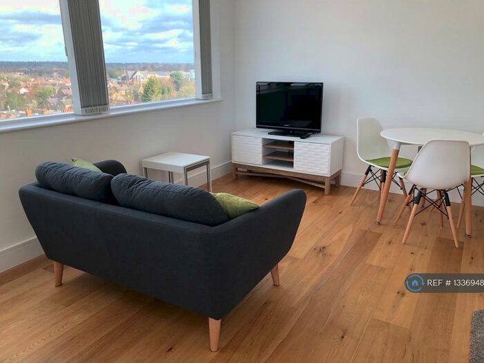 Studio To Rent In High Street, Slough, SL1