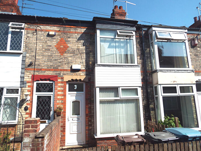 2 Bedroom Terraced House For Sale In Carisbrooke Avenue, HU5