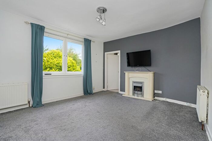 3 Bedroom Flat For Sale In / Northfield Square, Northfield, Edinburgh, EH8