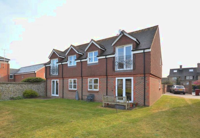 1 Bedroom Flat To Rent In Nelson Court, Church Road, Chichester, PO19