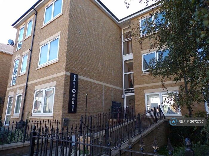 1 Bedroom Flat To Rent In Wrotham Road, Gravesend, DA11