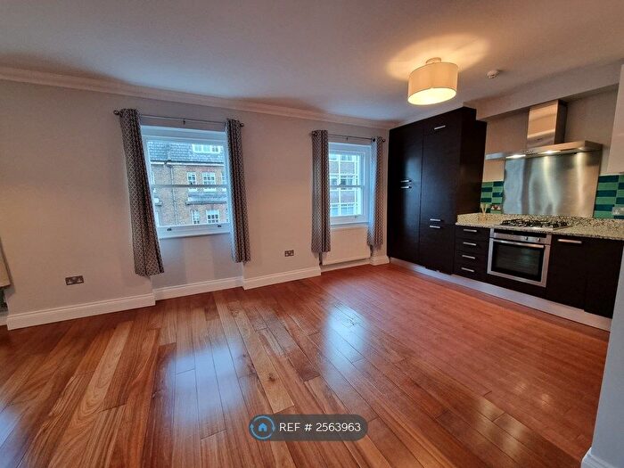 2 Bedroom Flat To Rent In Dorset Street, London, W1U