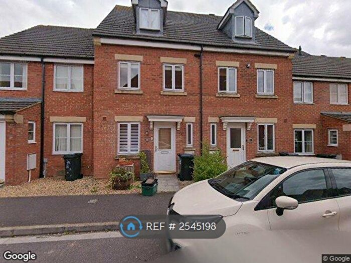 3 Bedroom Terraced House To Rent In Duke Street, Bridgwater, TA6