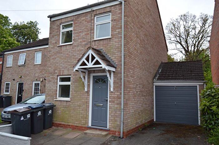 2 Bedroom Detached House To Rent In Westfield Road, Kings Heath, B14