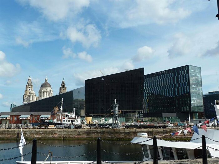 1 Bedroom Flat To Rent In Mann Island, Liverpool, L3