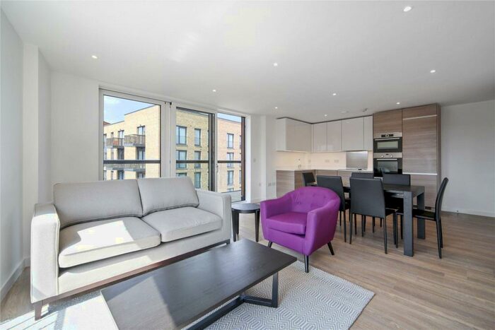 3 Bedroom Apartment To Rent In Cleveley Court Ashton Reach London, SE16