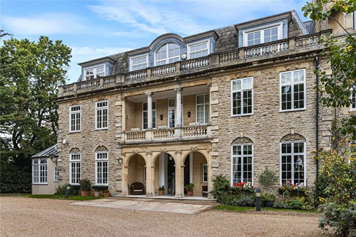 3 Bedroom Flat For Sale In Manor Place, Mavelstone Road, Bickley, BR1