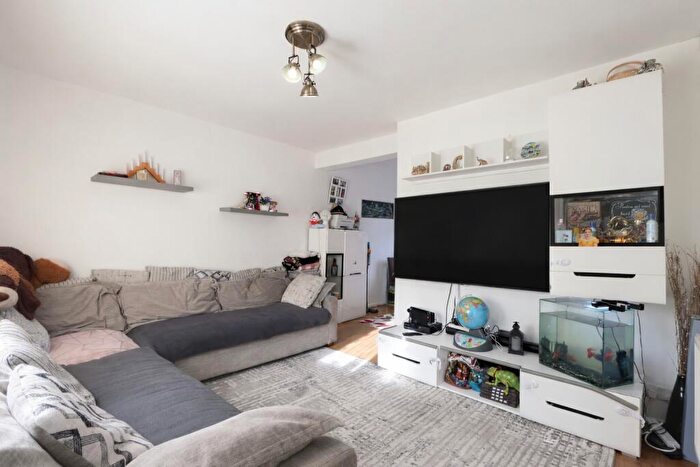 3 Bedroom Terraced House To Rent In Bracewell Gardens, Bristol, BS10