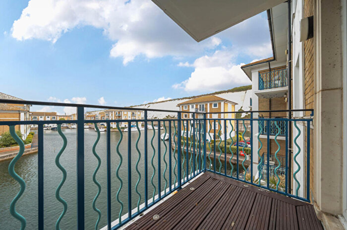 2 Bedroom Apartment To Rent In St. Vincent Court, BN2