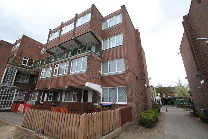 3 Bedroom Flat To Rent In Church Road, London, NW10