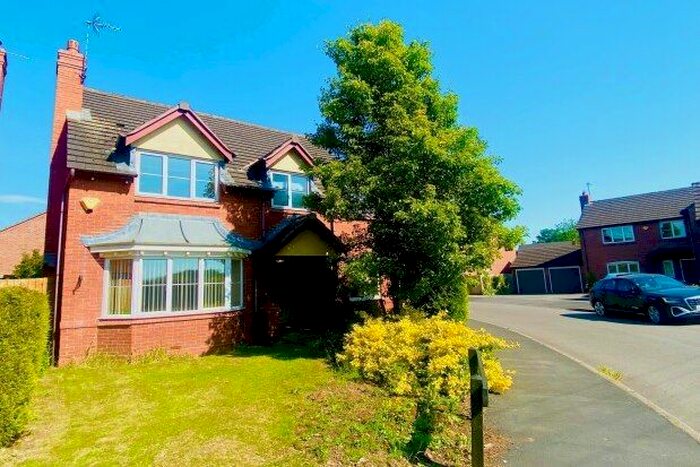 4 Bedroom Detached House To Rent In Hawkhurst Drive, Rugeley, WS15
