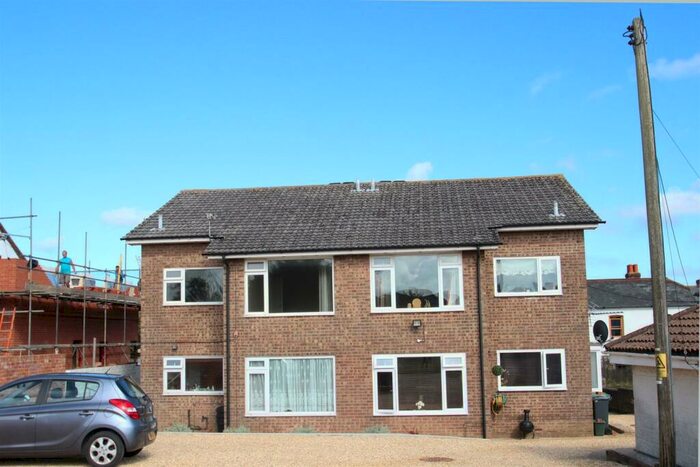 2 Bedroom Maisonette To Rent In Horsebridge Hill, Newport, PO30