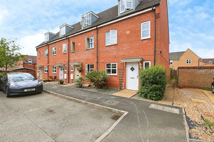 4 Bedroom Property For Sale In Scott Drive, Yaxley, Peterborough, PE7