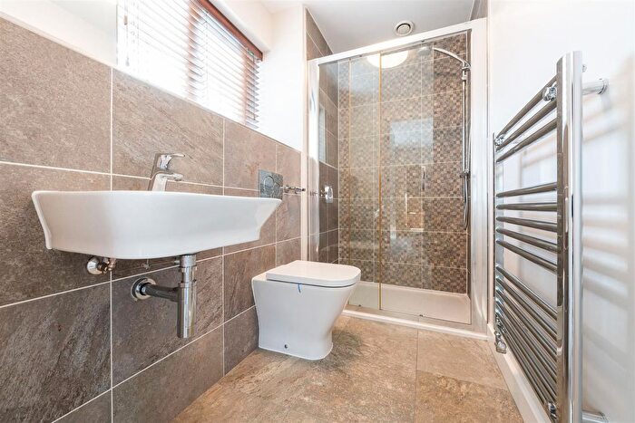 5 Bedroom Detached House For Sale In St. Phillips Grove, Bentley Heath, Solihull, B93