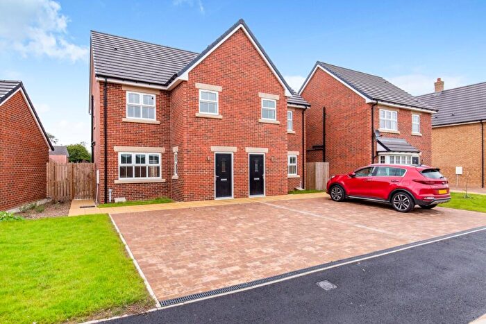 3 Bedroom Semi Detached House To Rent In Laburnum Grove, St. Helen Auckland, Bishop Auckland, County Durham, DL14