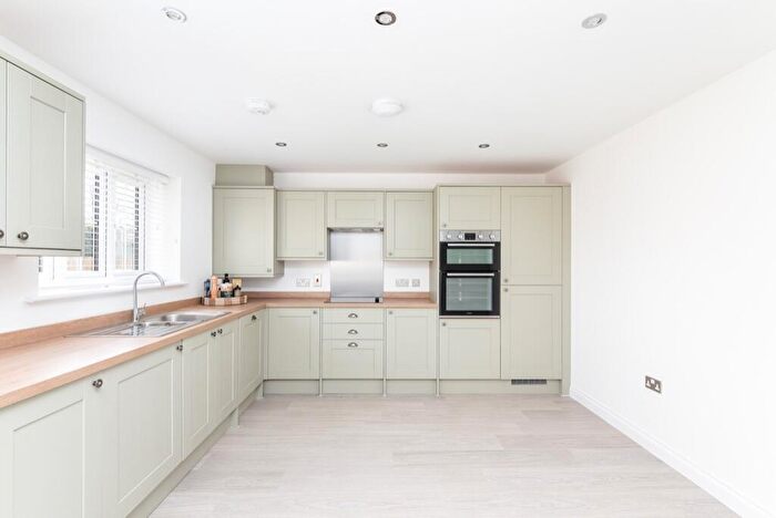 3 Bedroom Semi Detached House For Sale In Freeman Drive, Brighouse, West Yorkshire, HD6