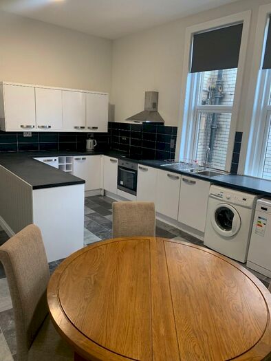 3 Bedroom Apartment To Rent In West Sunniside, Sunderland, Tyne And Wear, SR1