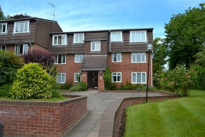 2 Bedroom Flat To Rent In Douglas Road, Harpenden, AL5