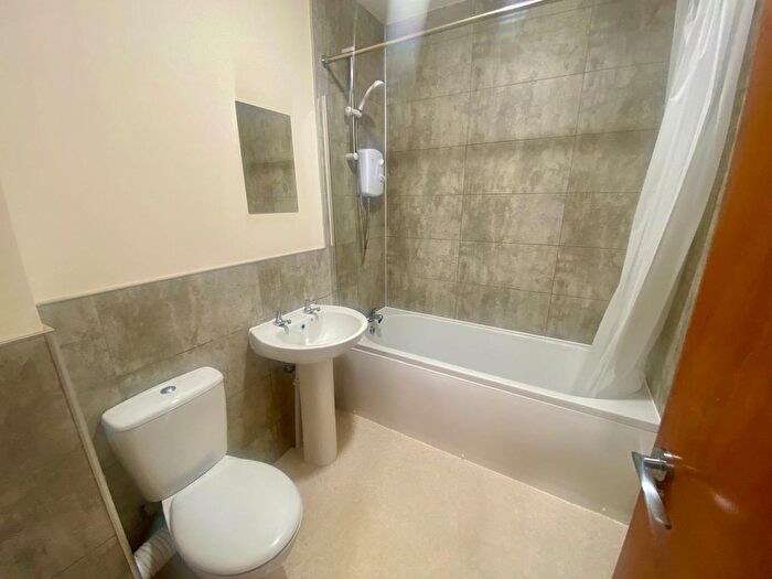 2 Bedroom Flat To Rent In Rosefield Street (Off Blackness Road), Dundee, DD1