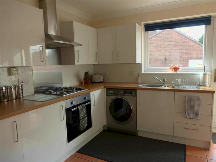 2 Bedroom Property To Rent In Chestnut Road, Scarning, Dereham, NR19
