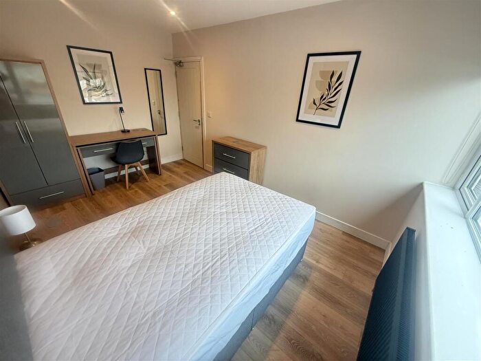 3 Bedroom Terraced House To Rent In College Street, Nuneaton, CV10