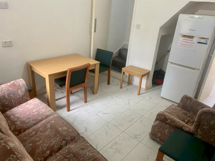1 Bedroom Terraced House To Rent In Room Hubert Road, B29