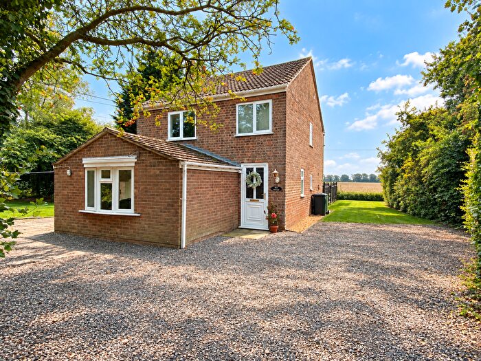 3 Bedroom Detached House For Sale In Millgate, Whaplode, PE12