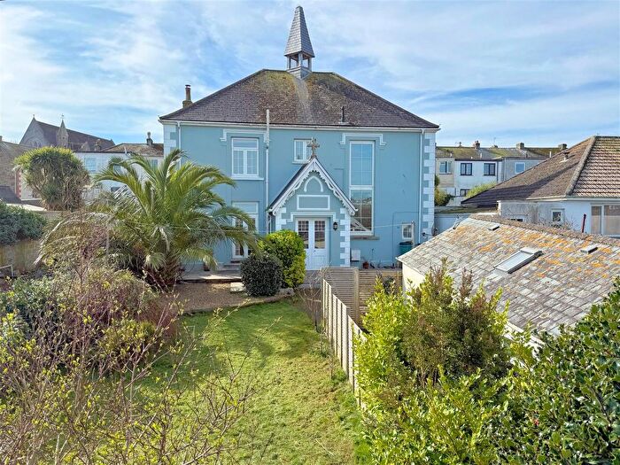 7 Bedroom Detached House For Sale In Yards From Kimberley Park, Falmouth, TR11