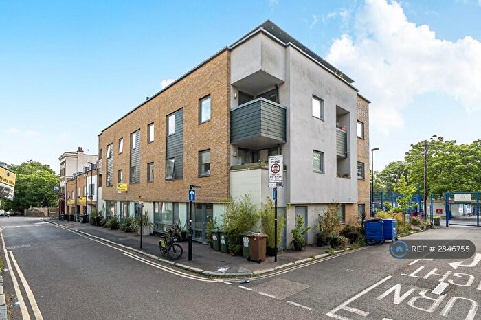 2 Bedroom Flat To Rent In Tanners Hill, London, SE8